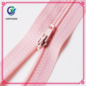 High Quality Nylon Zipper Standard with Normal Tape